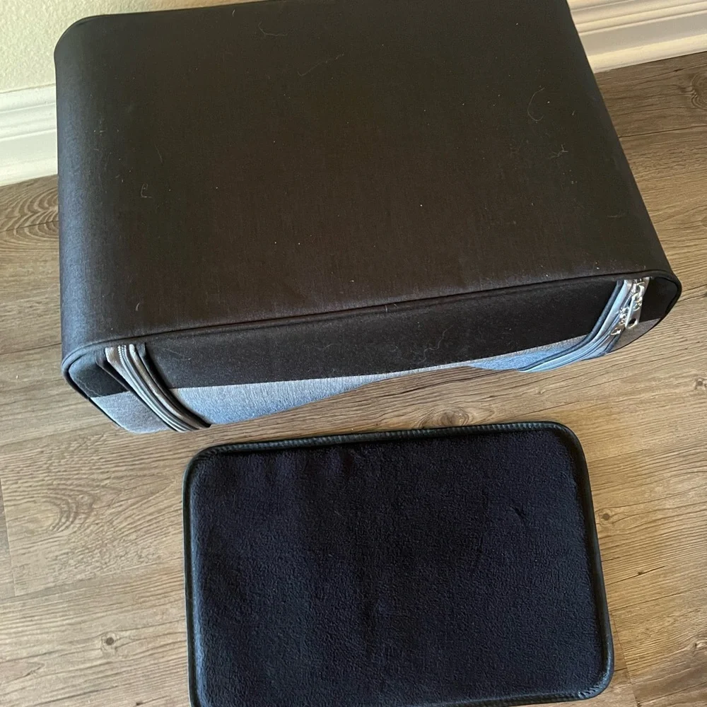 Nautica small pet carrier NEW